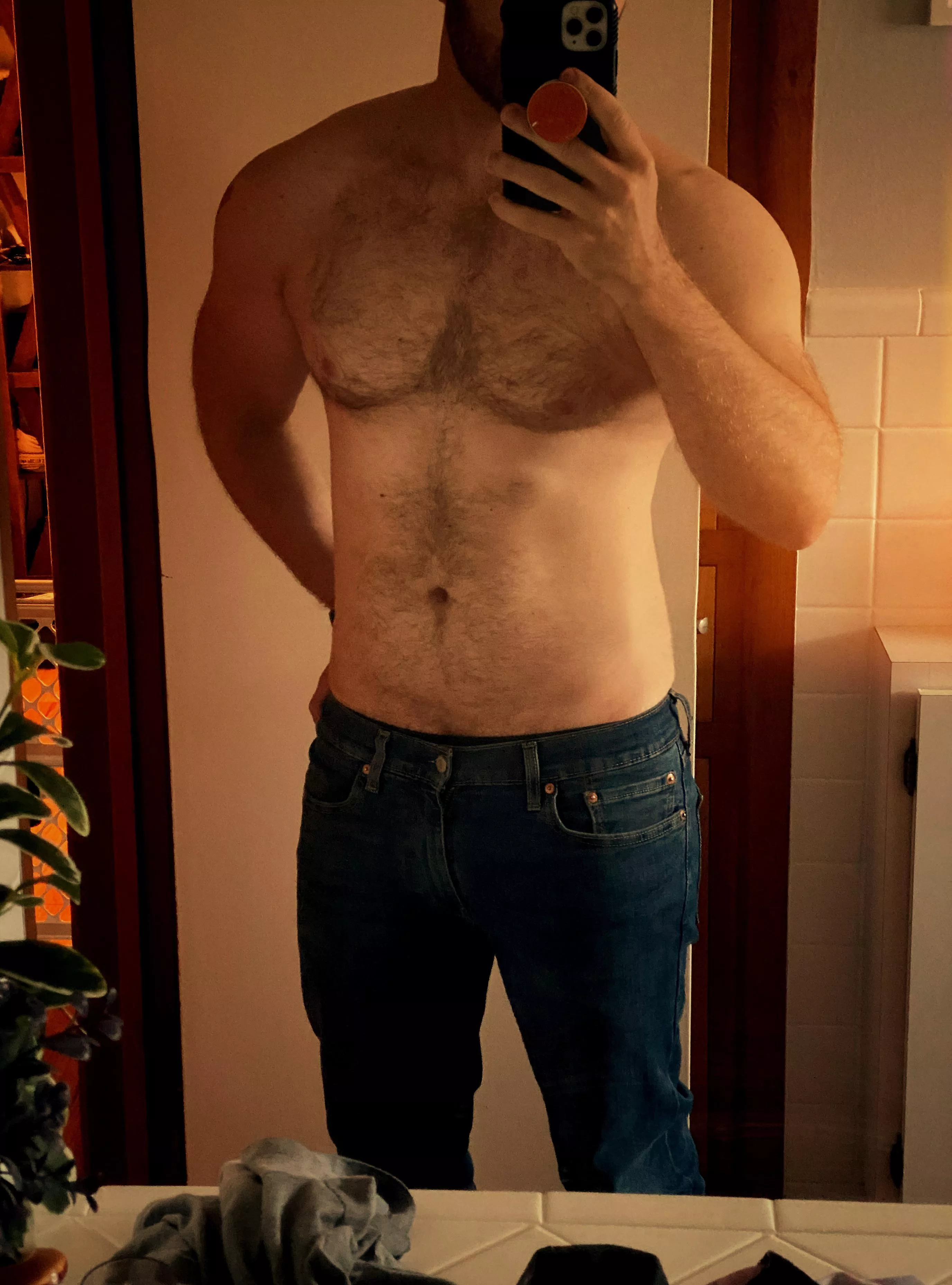 [38] Flexing hard for y’all this morning. Hope everyone is doing great posted by blastoffUpToTheStars