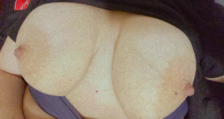 38DD by 361damewabbit