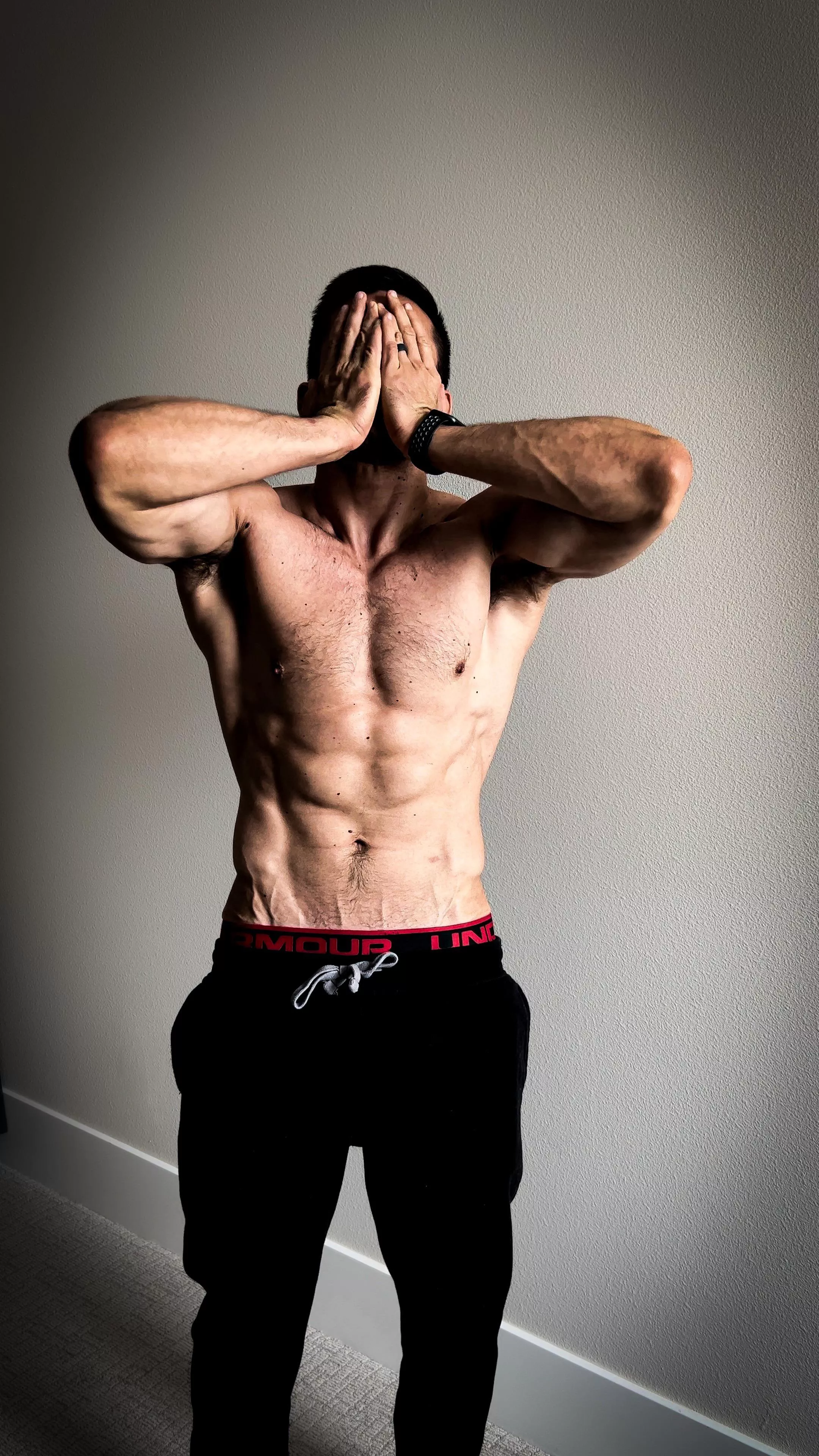 [39] Trying to hide from work after a four-day weekend. posted by LivingLife858