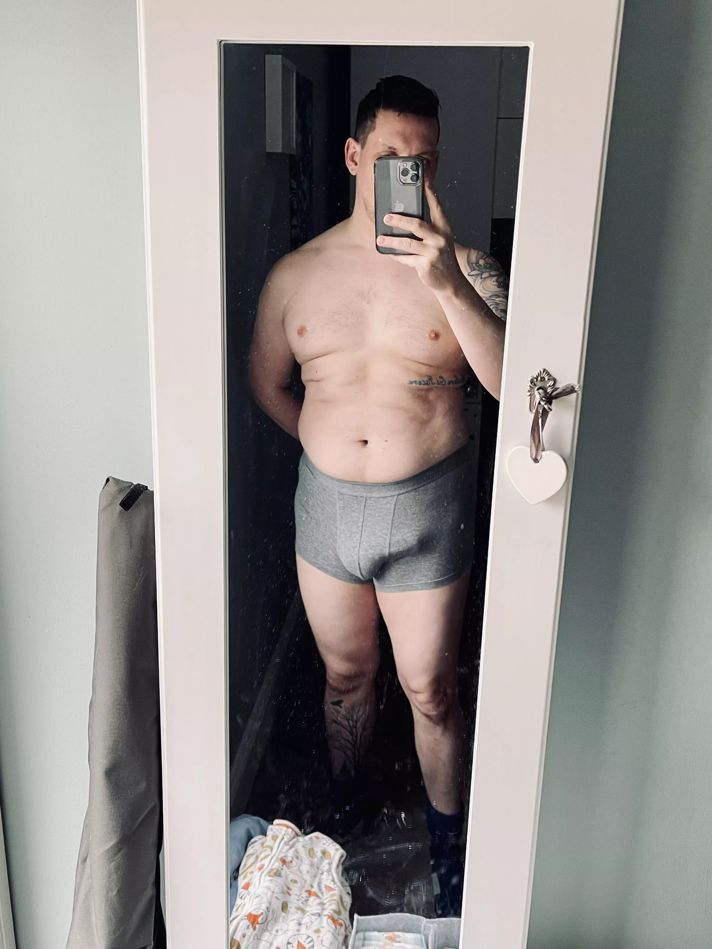 39 UK Male, fat and old but have been told my cock is my best feature!!! posted by GentCaller