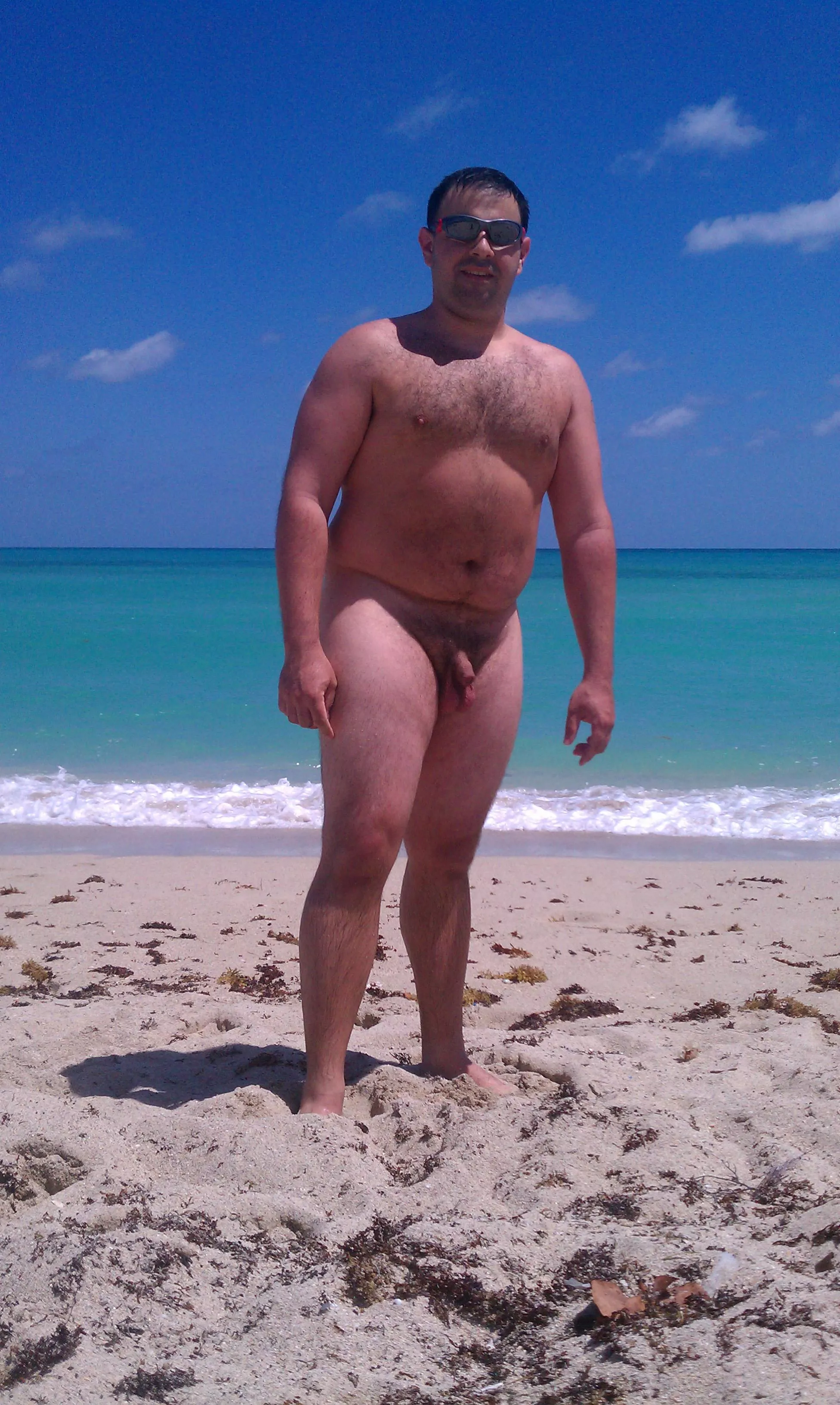 39M 220lbs, 5'11- you are all very inspiring. thanks for helping me get comfortable with myself :) posted by billythekidmd