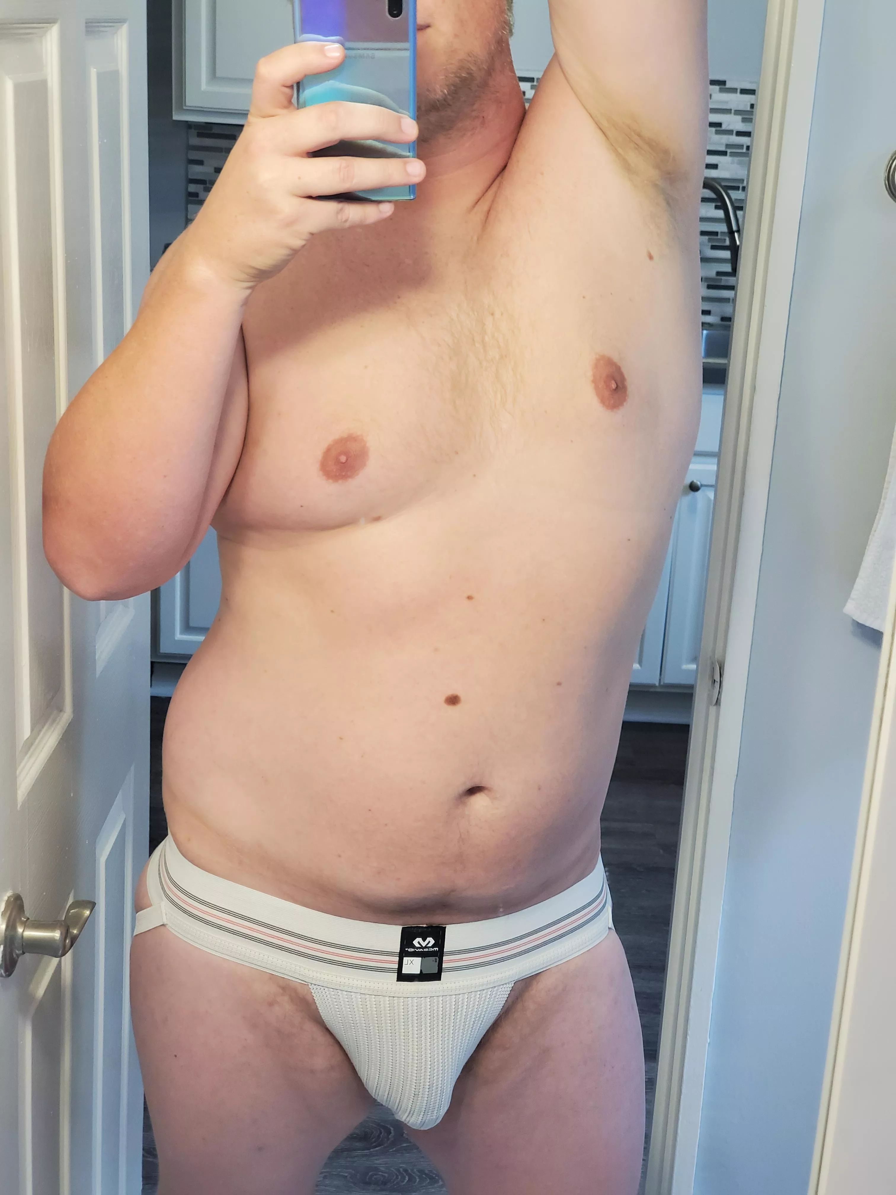 39m finding myself posted by iusedtopartynaked