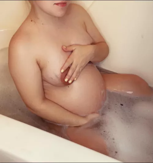 3rd trimester and horny by CodiMariee