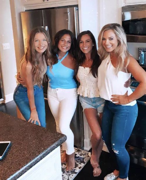 [4] beauty’s by Zealousideal_Fan9838