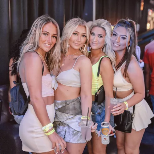 [4] cheers by siimple_code