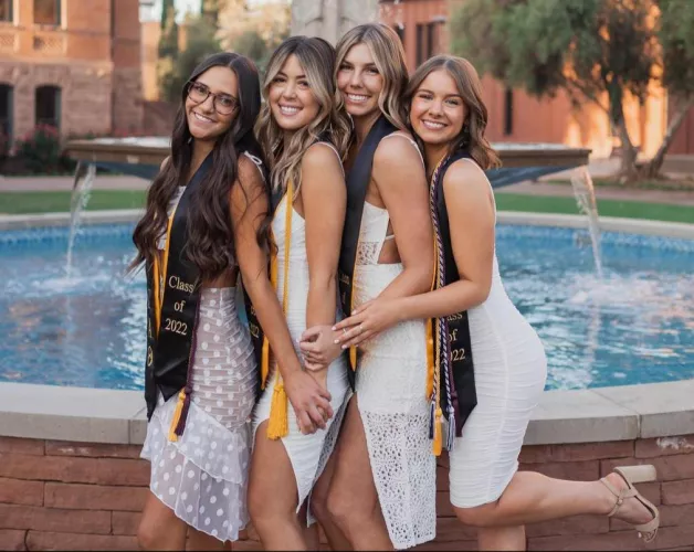 [4] Gorgeous Graduates by the69thconnoisseur