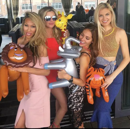 [4] hotties by Suspicious_Leopard89