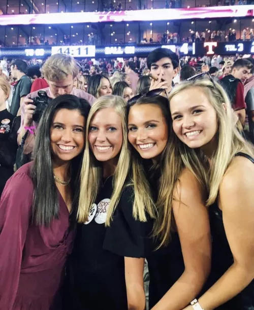 [4] Southern Belles by hybridchicken2000