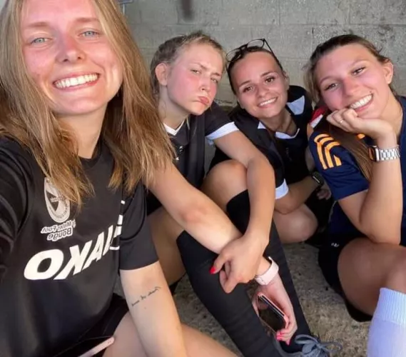 [4] who are u gonna fuxk after the match? by cumtribmeplz