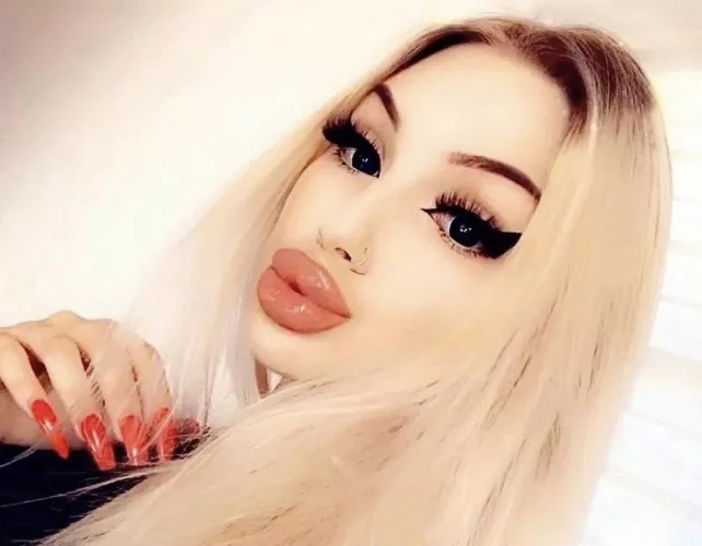 â—ï¸40% discountâ—ï¸ONLY FANS (link in bio) +130 POSTS âœ¨21 years old plastic barbie with big fake lips and fake boobsðŸ‘€âœ¨QUICK response to DMsðŸ”¥special requests available âœ¨sexting ðŸ”¥rates âœ¨fishnets/stockings ðŸ”¥lingerieâœ¨heelsðŸ”¥lipsâ by charlotteventurax