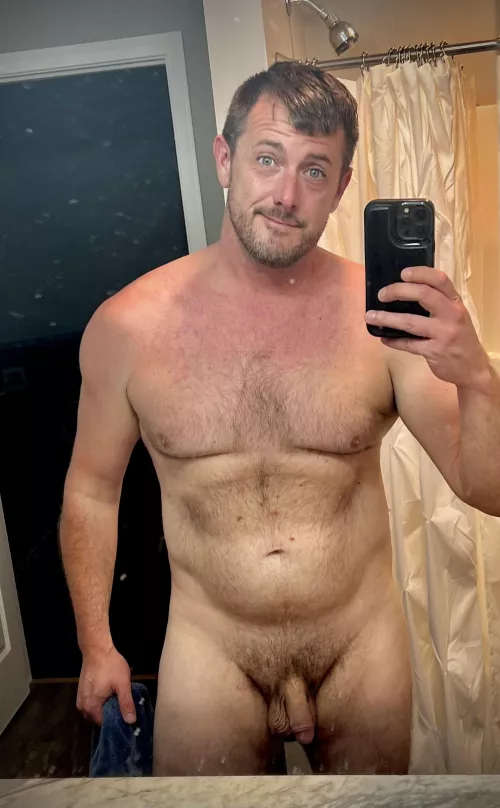 [40] Fresh out the shower by VAgay81