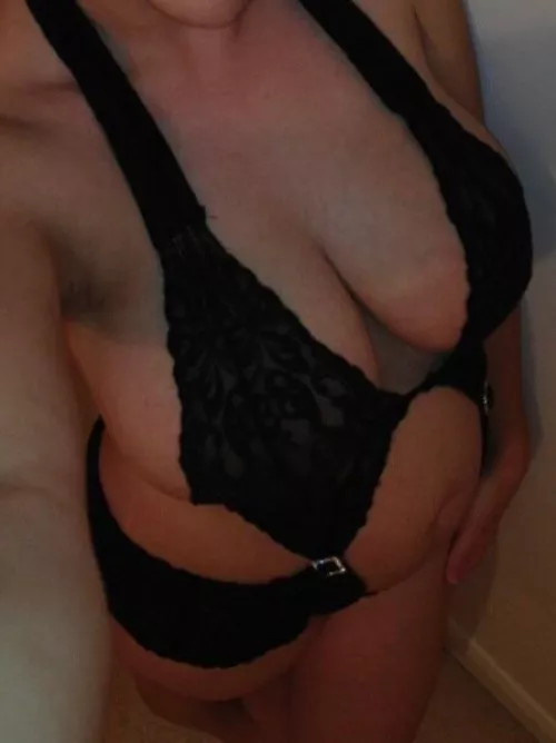 40, Mombod. by Mental-Oil-8024