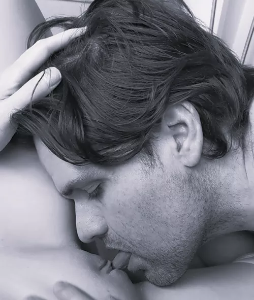 41 (m) eating that 41 (f) pussy from the side by TOYST_OF