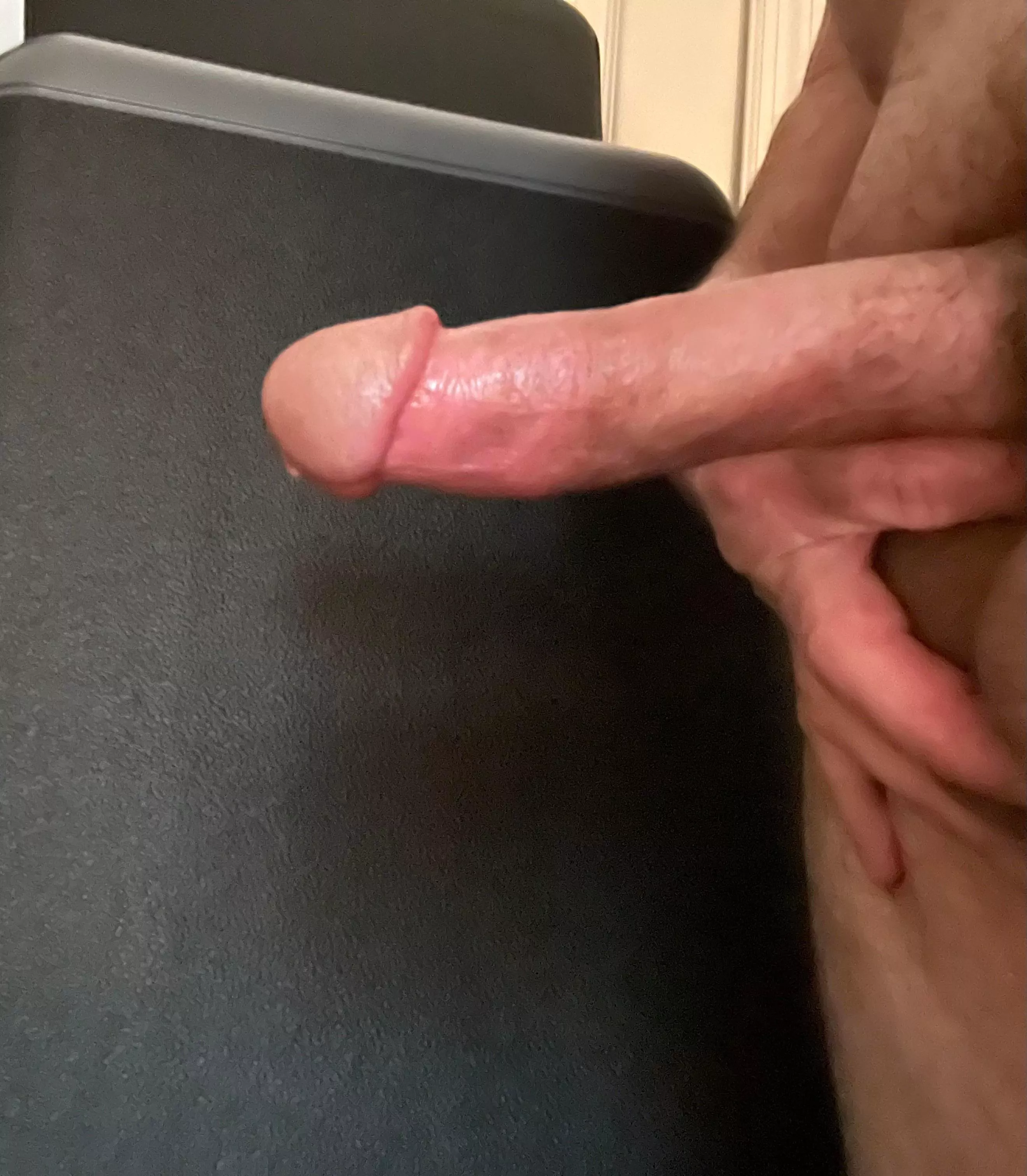 [42] come suck daddy’s dick. posted by Brian1779