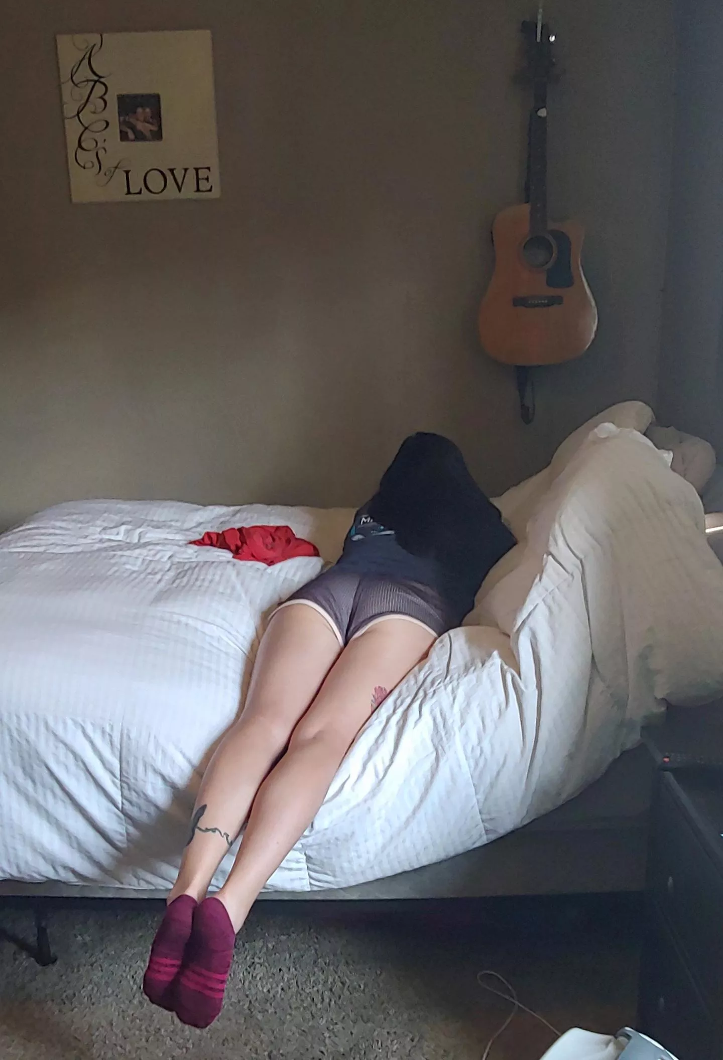 42 [F] Tampa Hotwife. Who would like to see this when you get out of the shower? What happens next??? posted by all4her40