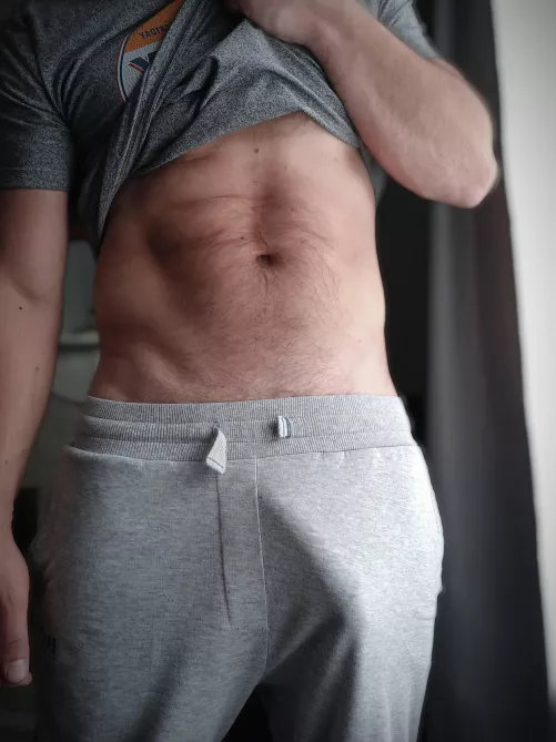 [42] My favorite sweatpans by Okrutnik733