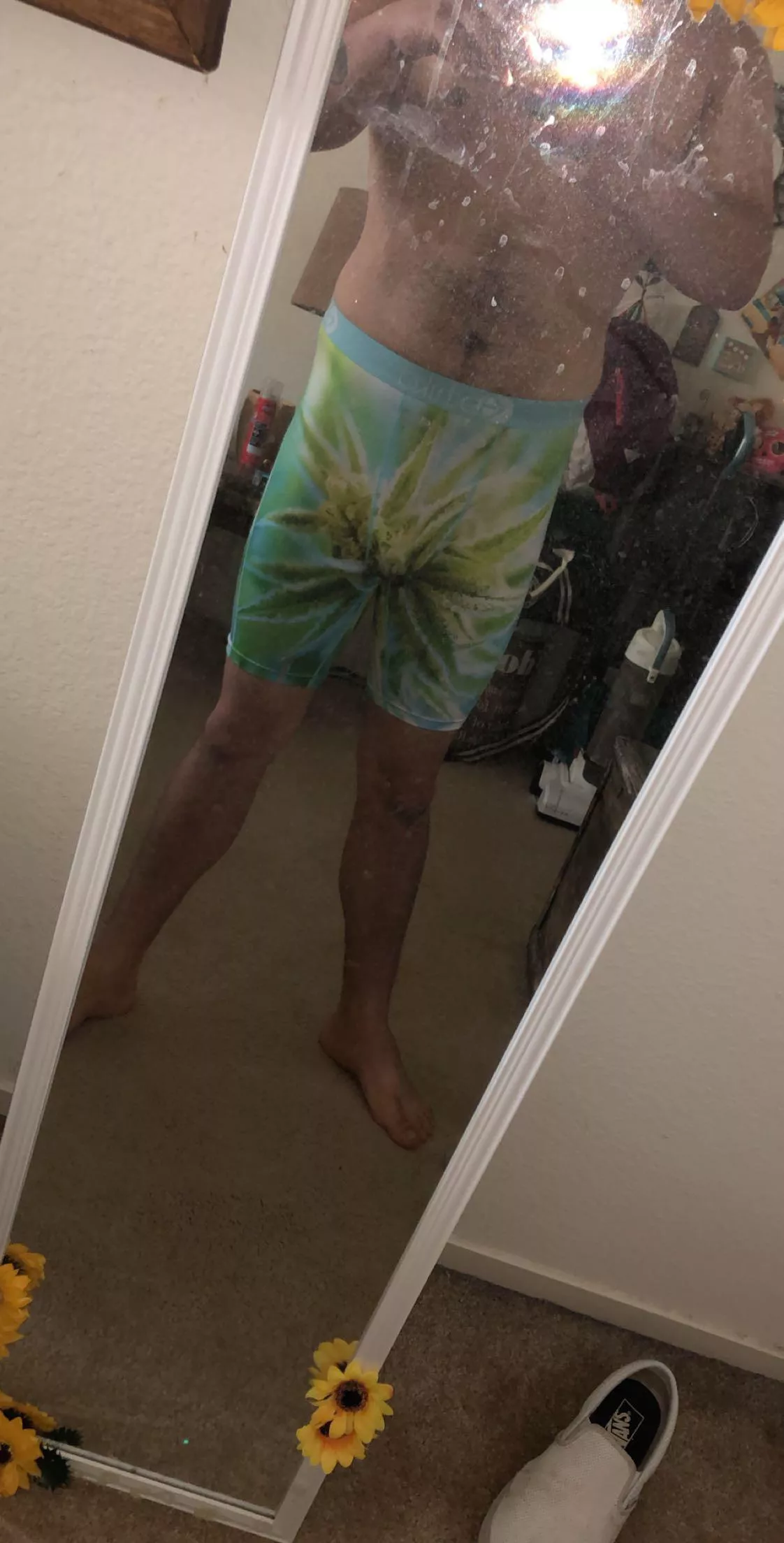 4/20 and kinky 24/7 posted by No-Coast7132