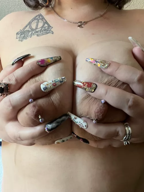 420 nails 😍[f] by thickandhigh