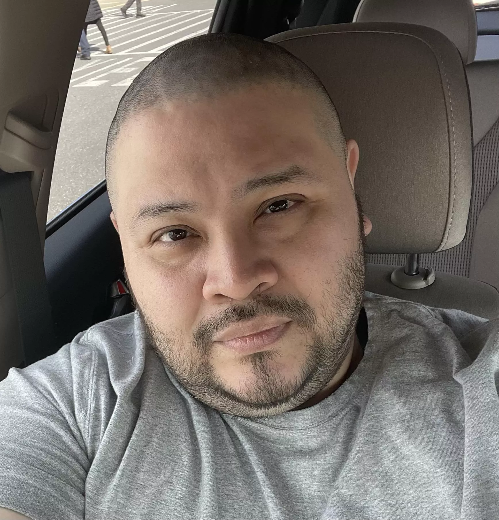 43 m Colombian BHM looking for discreet fun. posted by CarpenterGrouchy5910