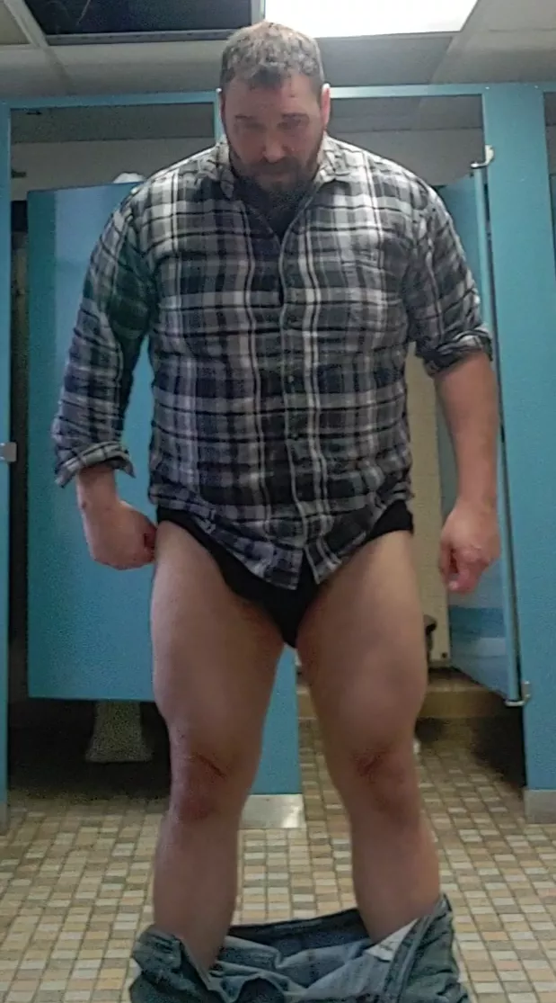 (43) Would love some hands on these thighs. posted by JeffyLifts