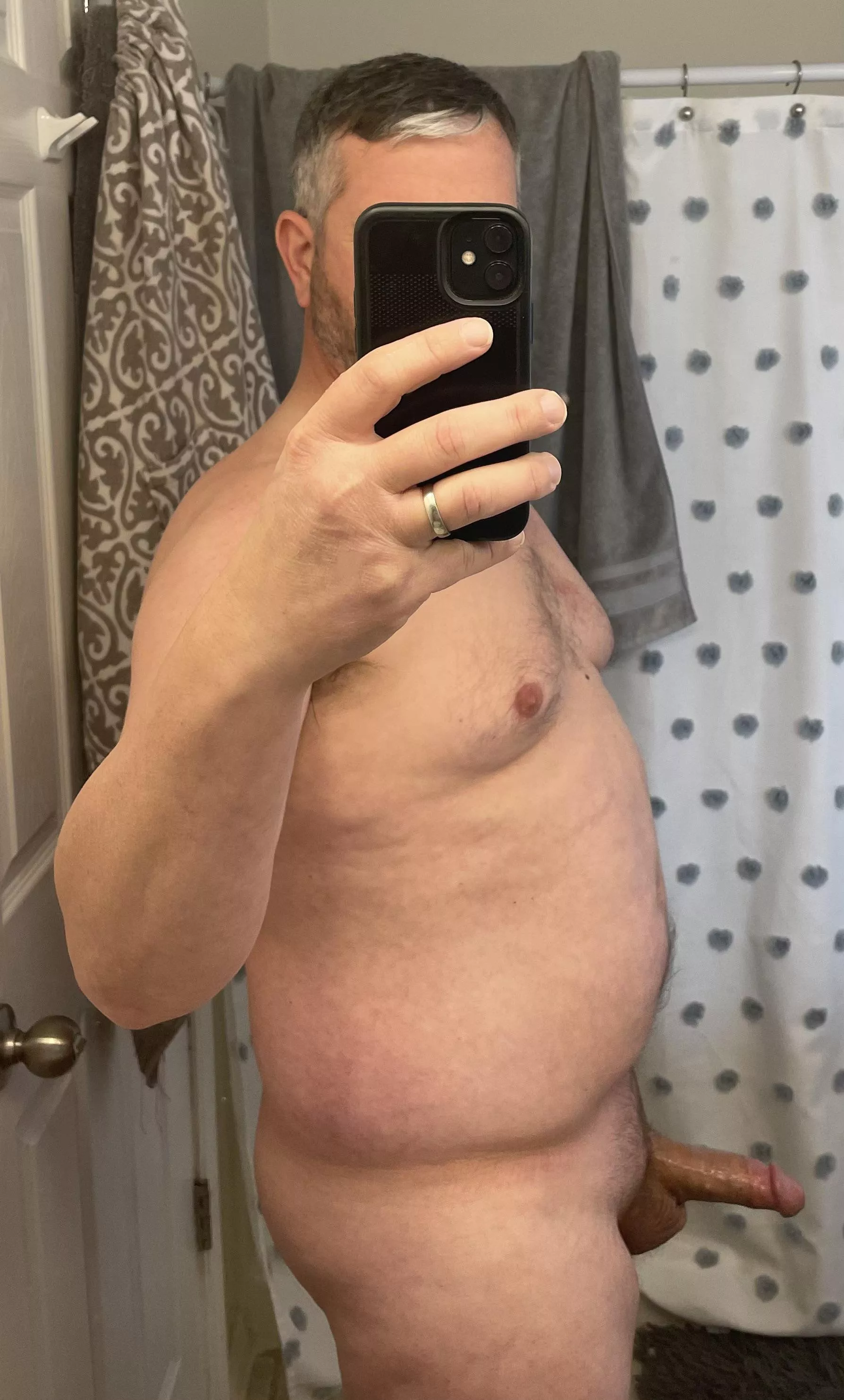 [45] kneel down and finish off daddy posted by Alone-33