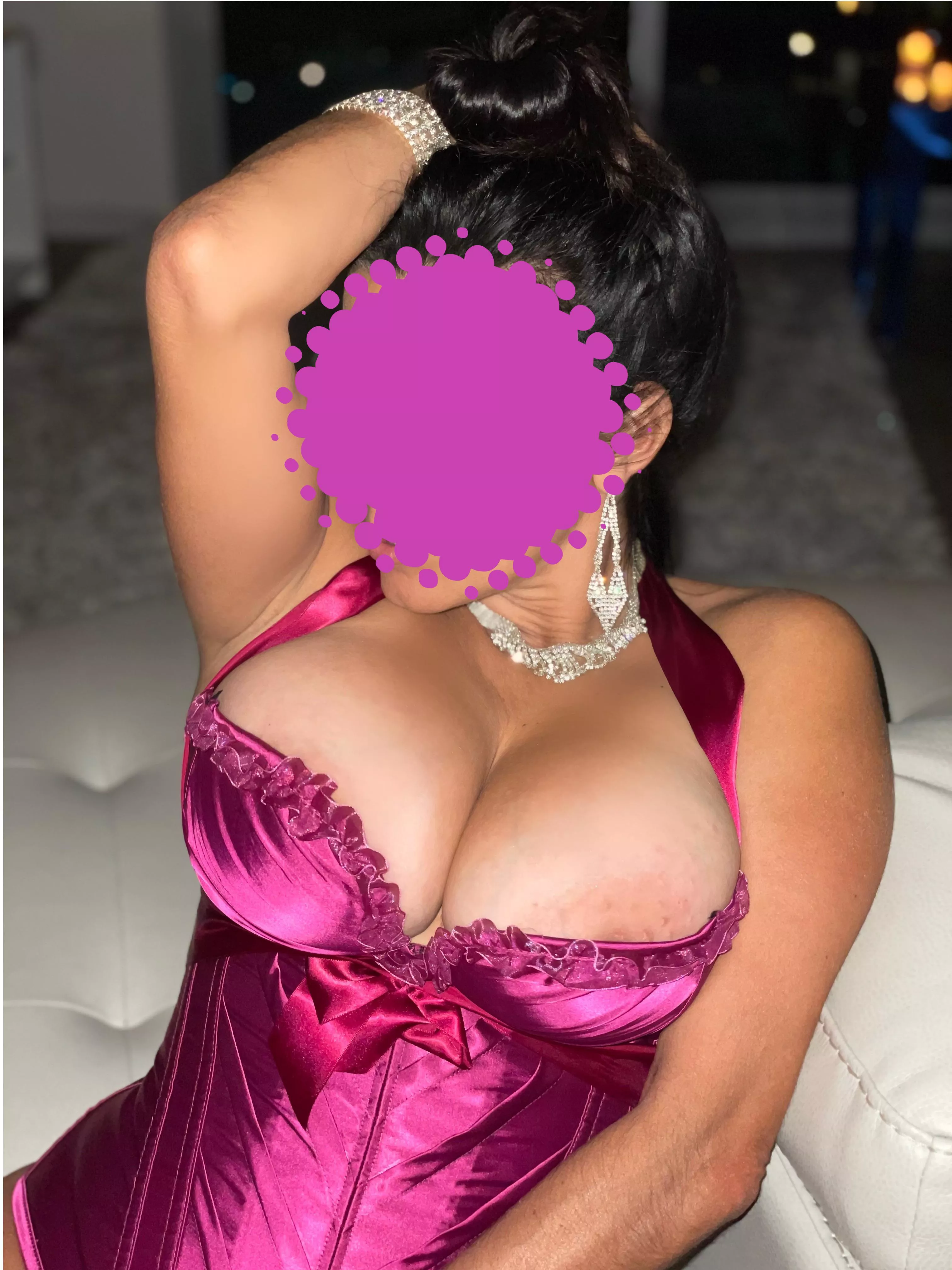 45 Latin mom of 5… posted by West_Ad802