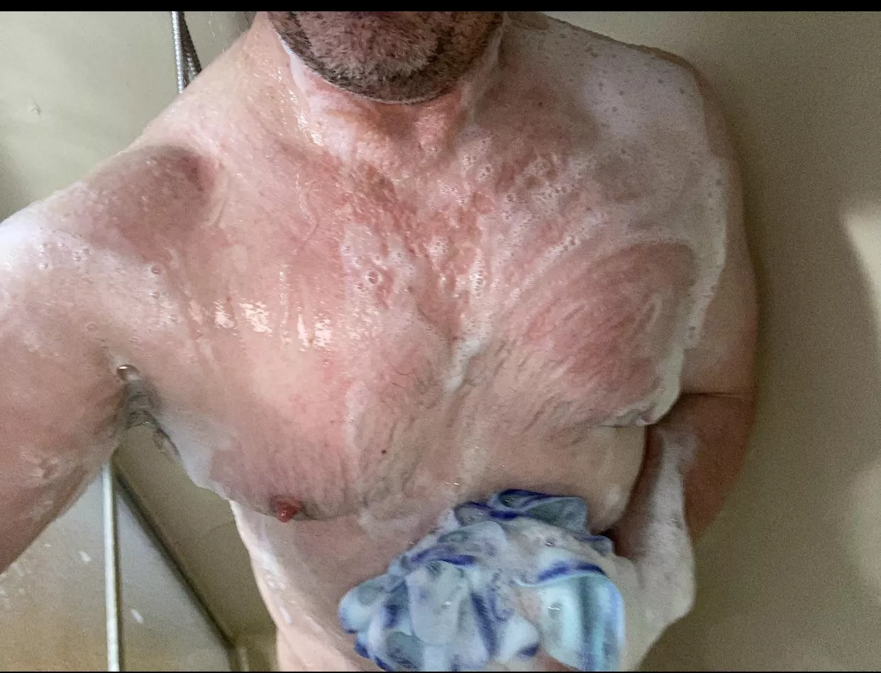 (47) Daddy is looking for a Mommy to get clean with…send a chat and bring your loofa! posted by Big_Boy1510