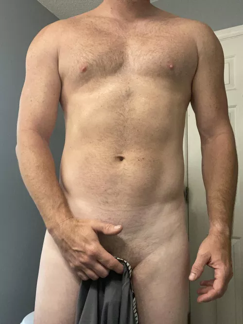 [48] getting ready for the gym… care you join me? by Let_the_fun_begin