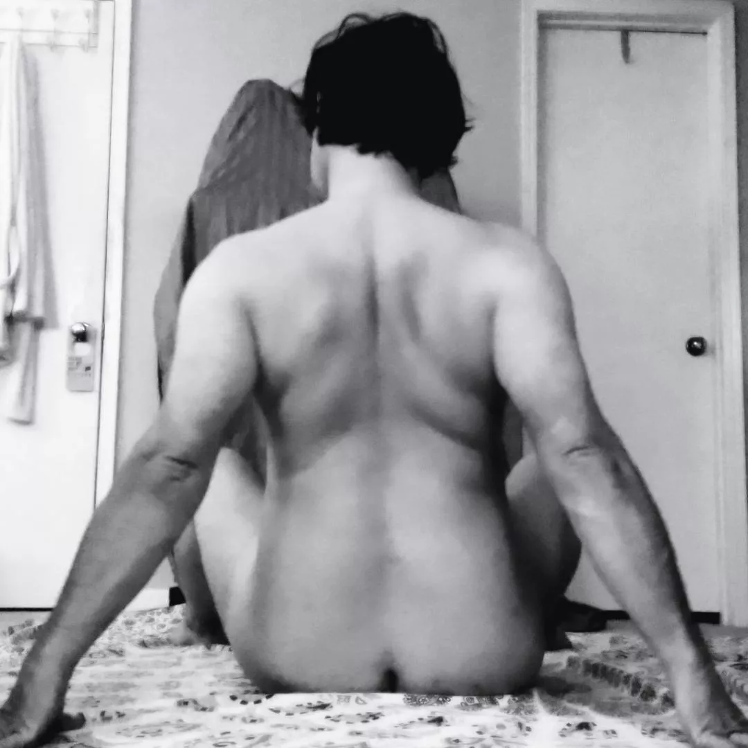 [48] Who wants to sit on Daddy's lap? posted by Xander6942