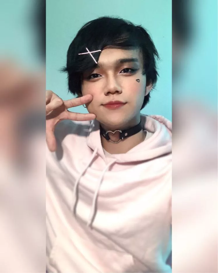 4am femboy moment posted by KaliumBS