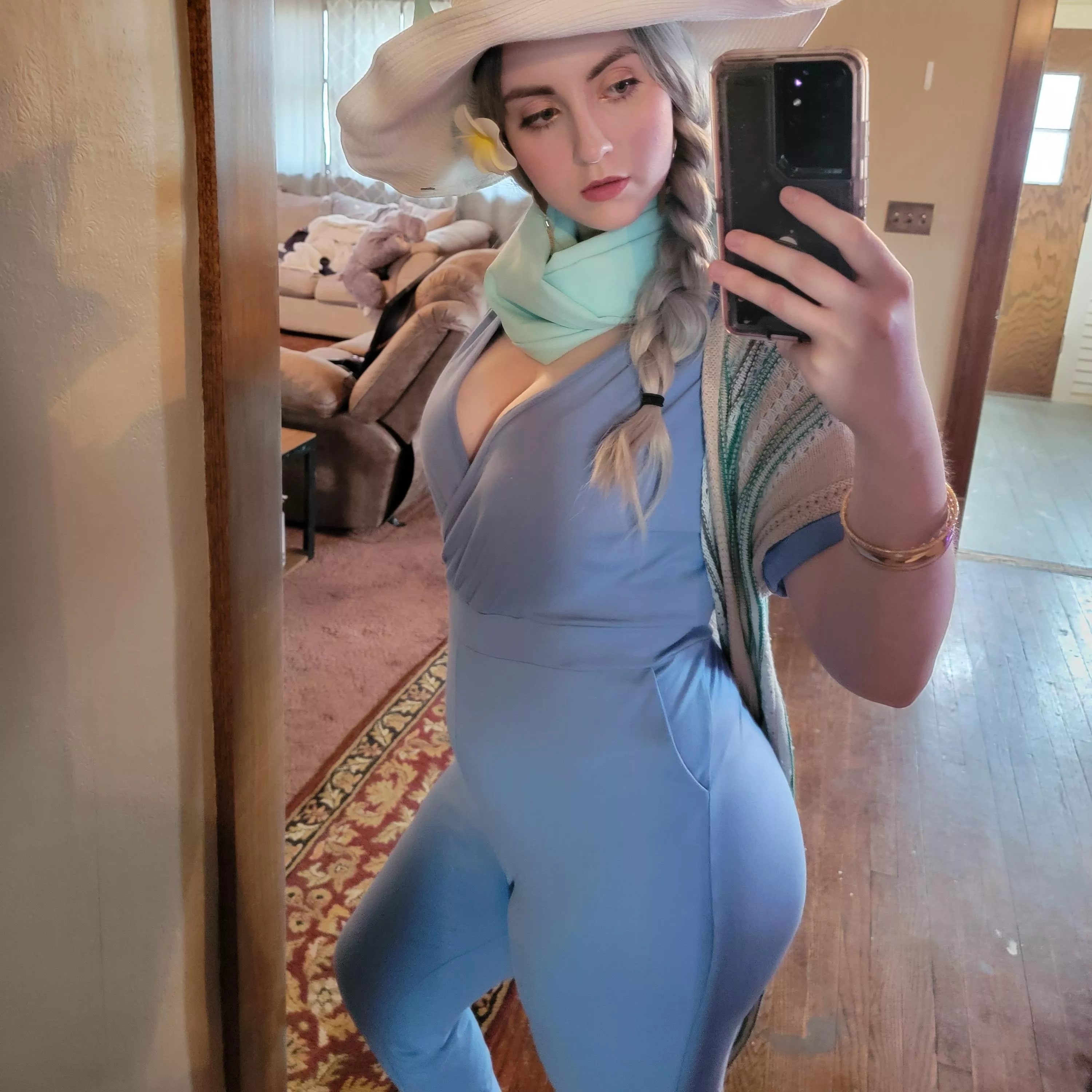 5' 11 Gamer girl, I'm probably taller than you 😈 posted by IsMayoAnInstrament