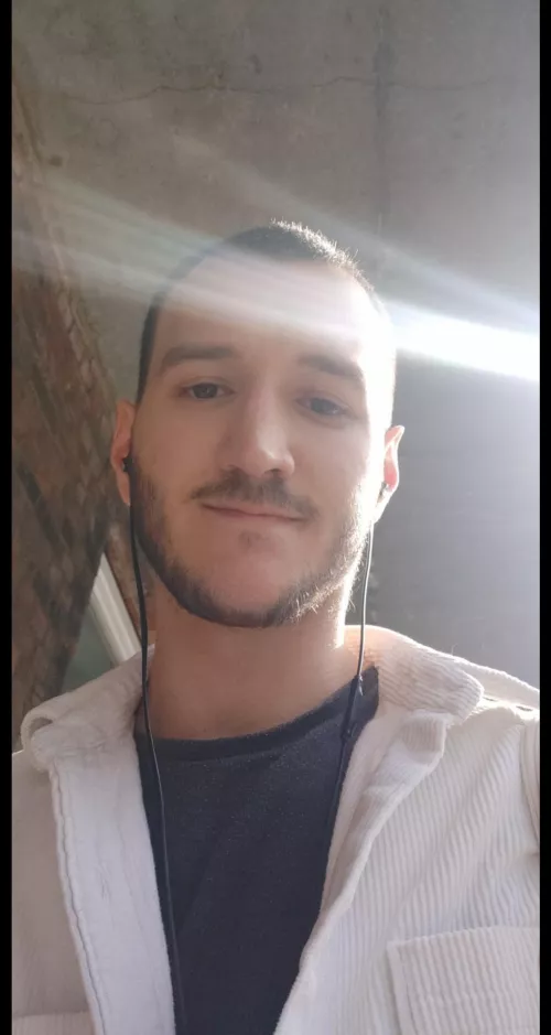 5 minutes later my eyes were drowning from the pollen madness by EdensOutcast