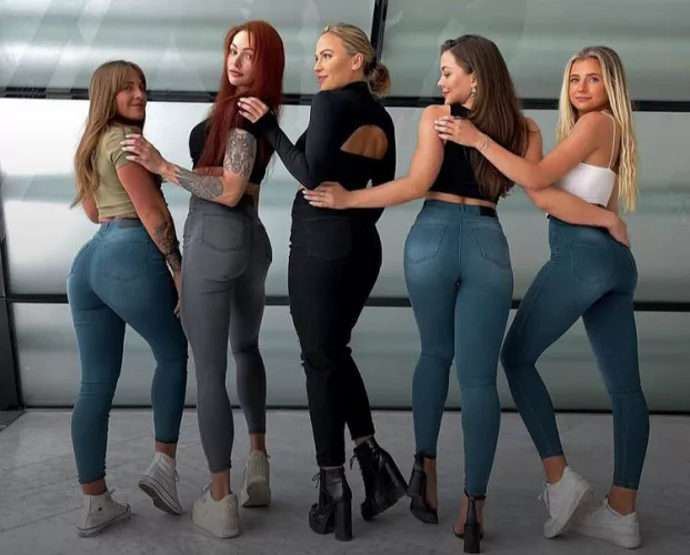 [5] Who you sharing with your buddy? by Here4YourTime