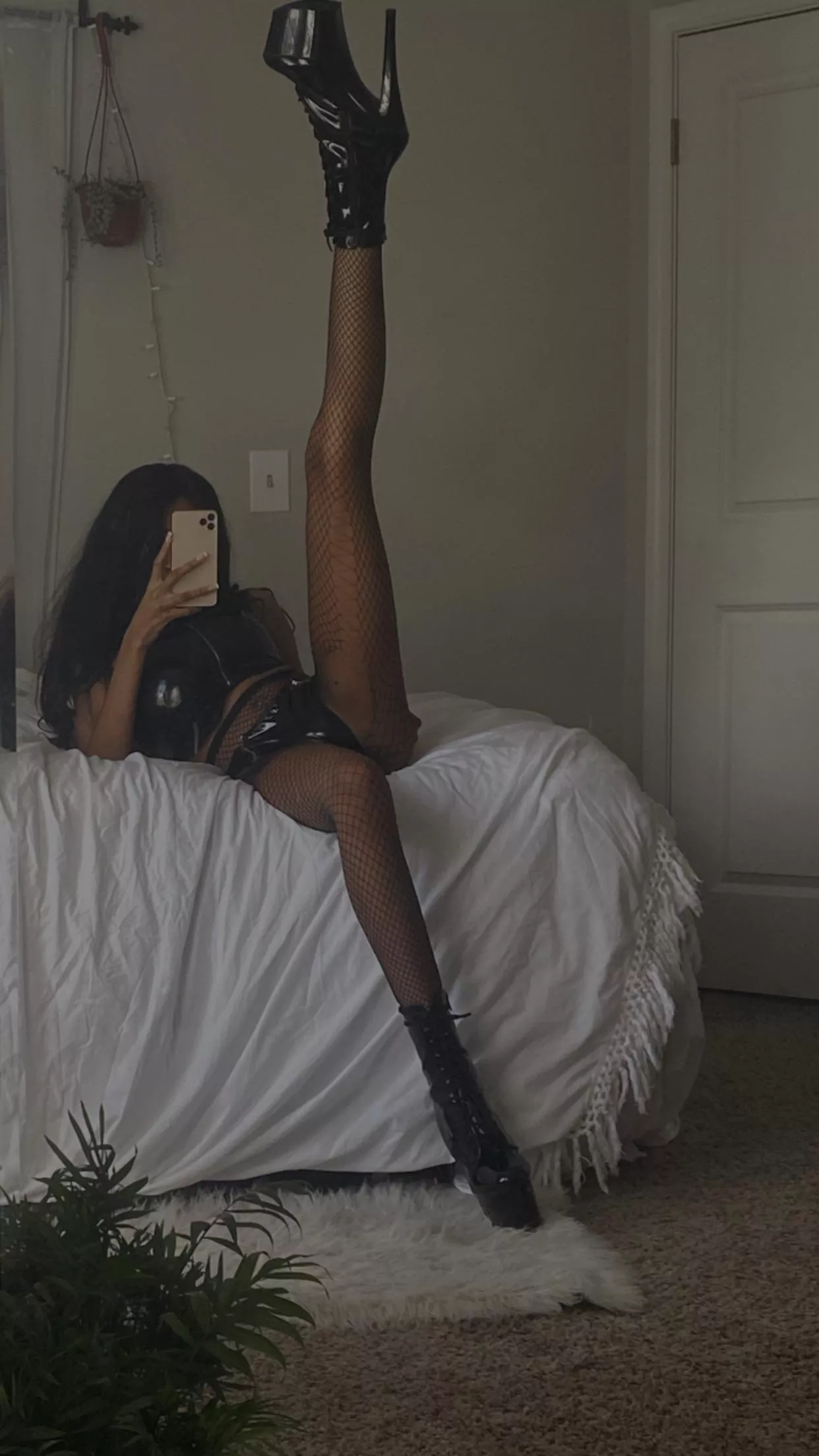 5’10, but 6’4 in these. posted by AuroraLizcano