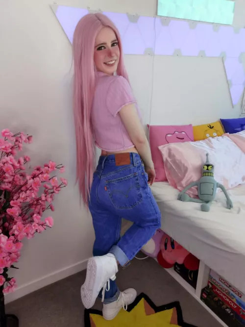5'2 anime waifu material 💞💖 by lilfakegamer