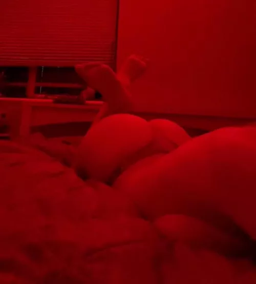 5’2 horny 18y.o;) cum see more on my onlyfans(top 2.8%) link in comments by syd69420