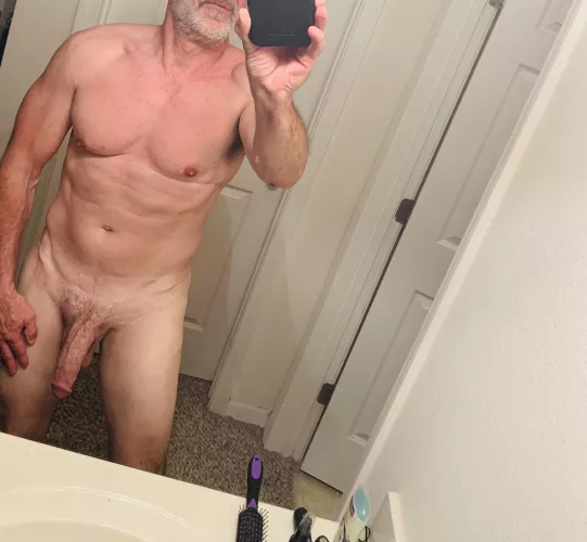 [55] Ready for the weekend by MischievousVirginian