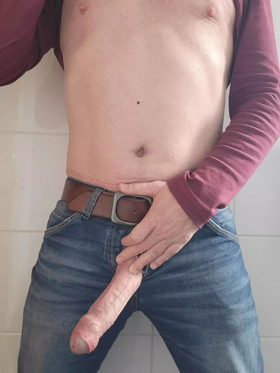 (56) Dad bod and cock! 😜 posted by jackwills004