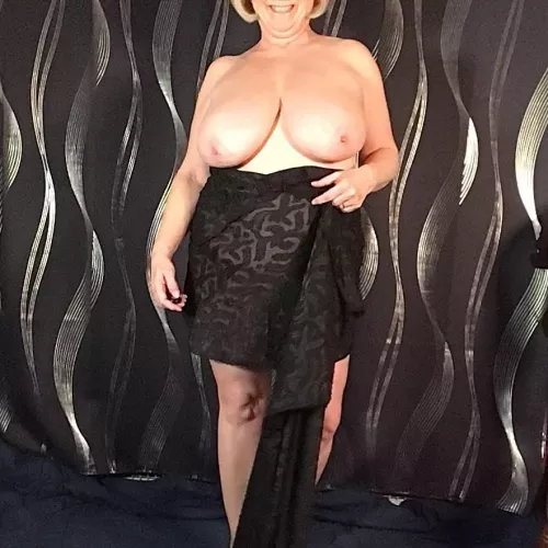 57F - Good morning everyone! by CurvyGILF4Fun