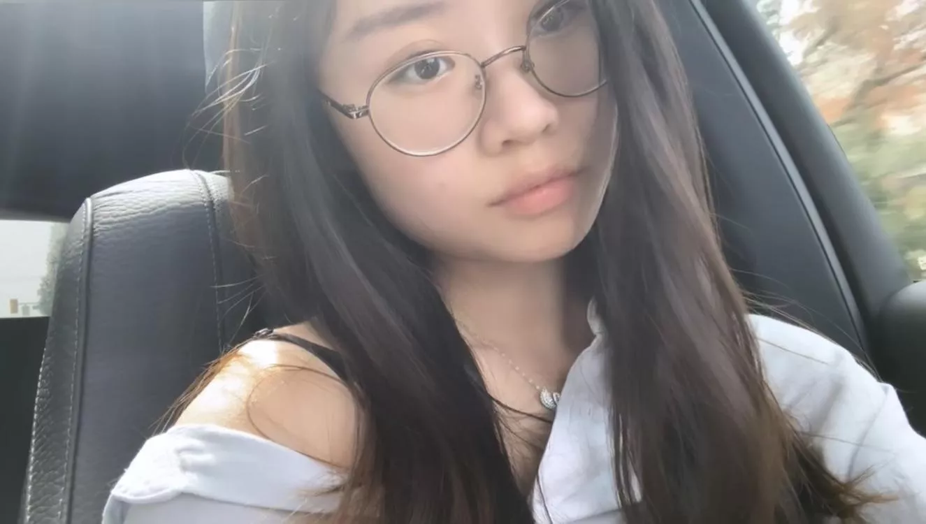 5ft, 80lbs 🥺 posted by urshortie