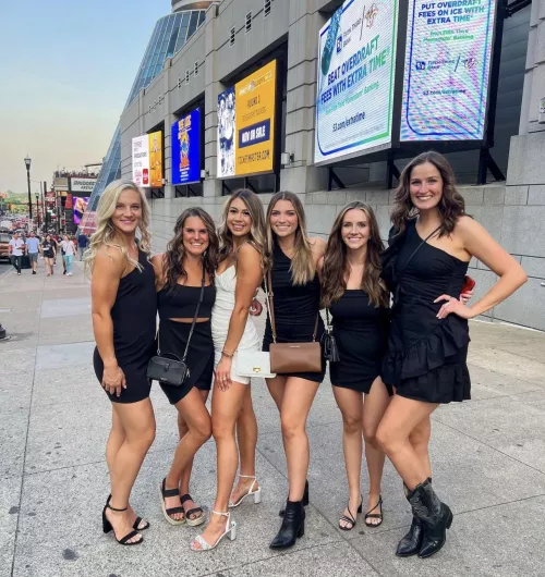 [6] bachelorette party by creamydragon1