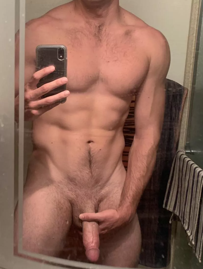 6’4 alpha posted by hungathleticbull