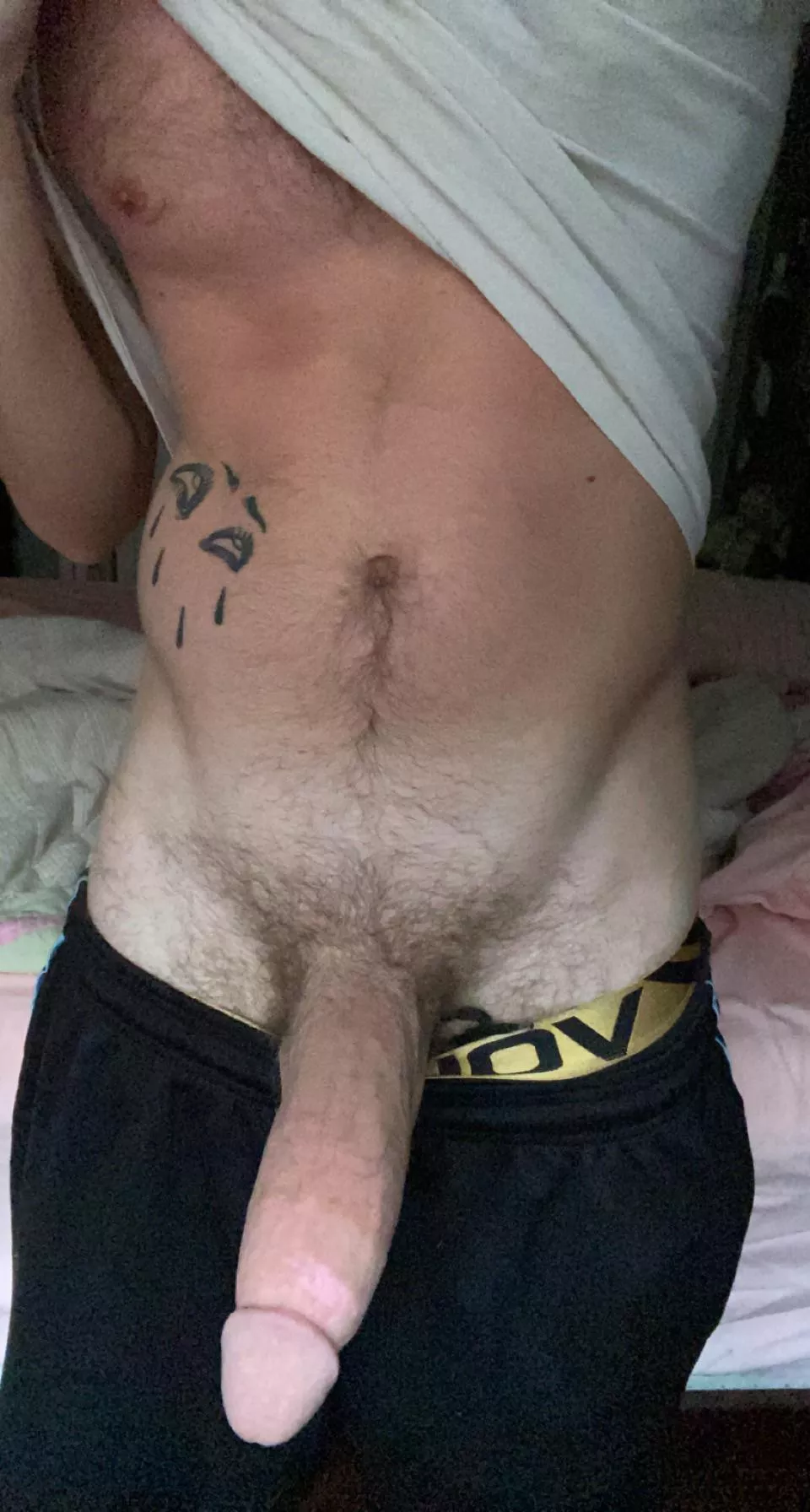 6’4” and hung like a horse 😤 posted by xelaqtOF