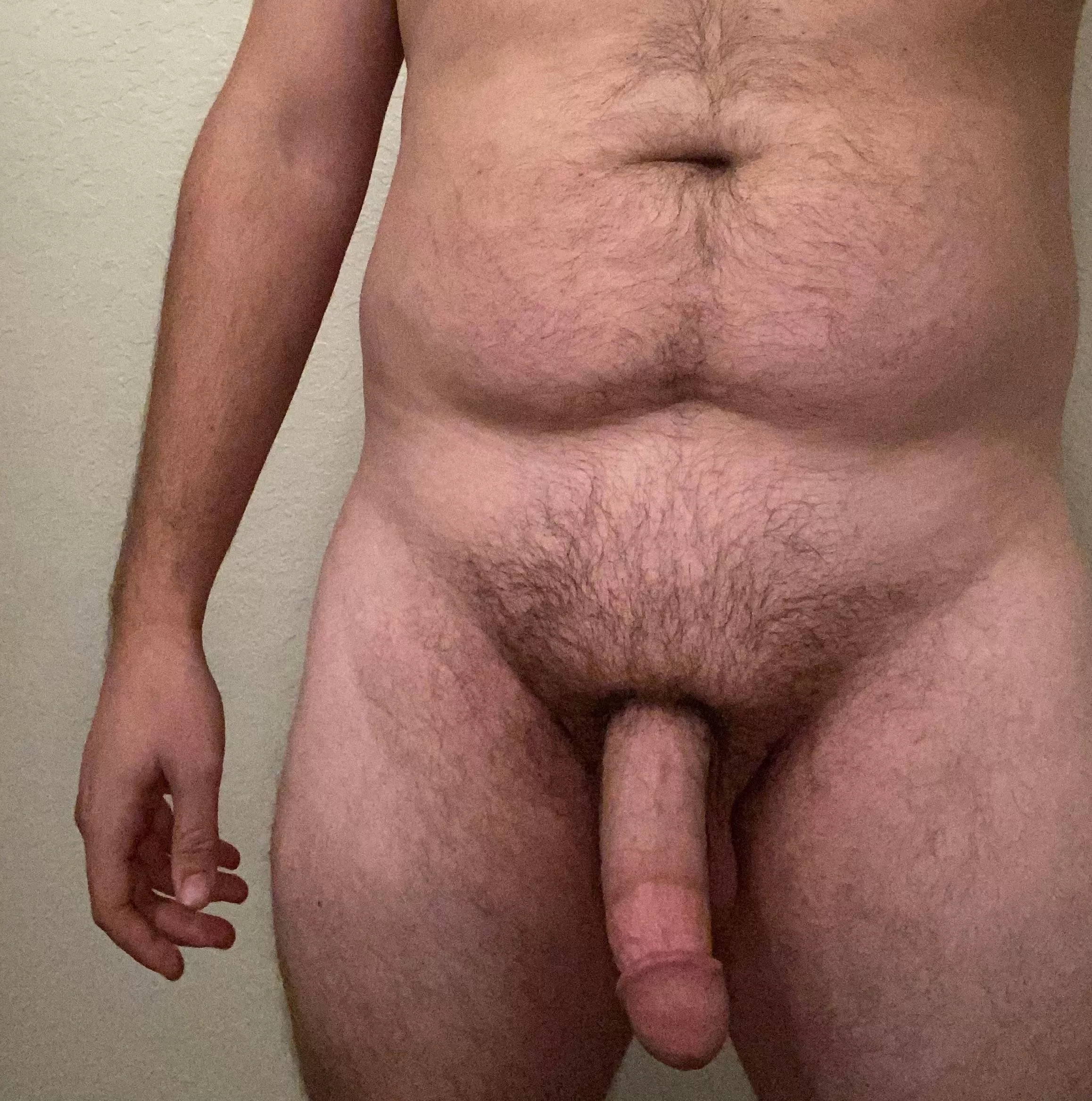 6’4 with a cut cock for your pleasure posted by CharleyDonaldF