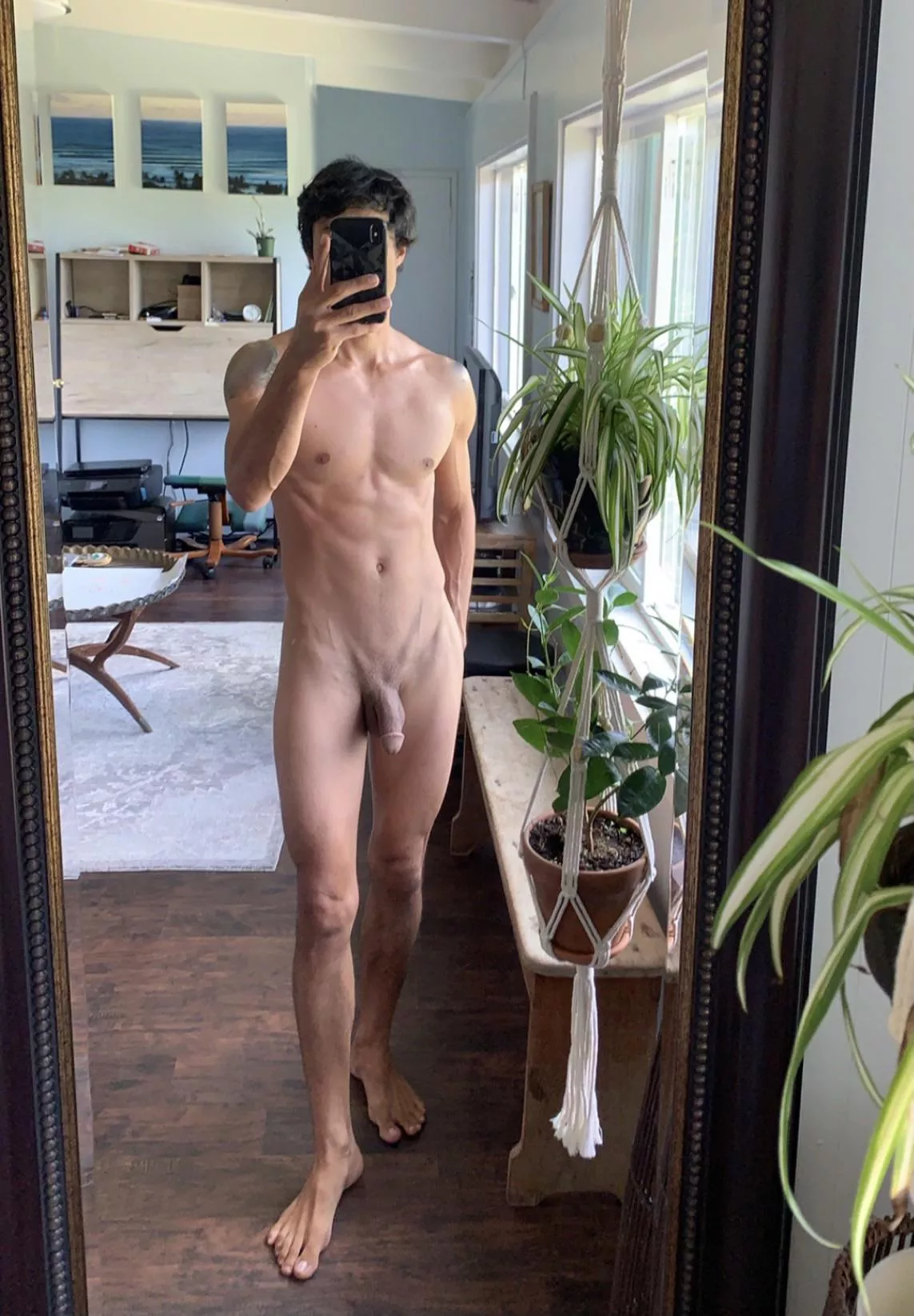 6ft 155 42yrs old posted by Reefslider