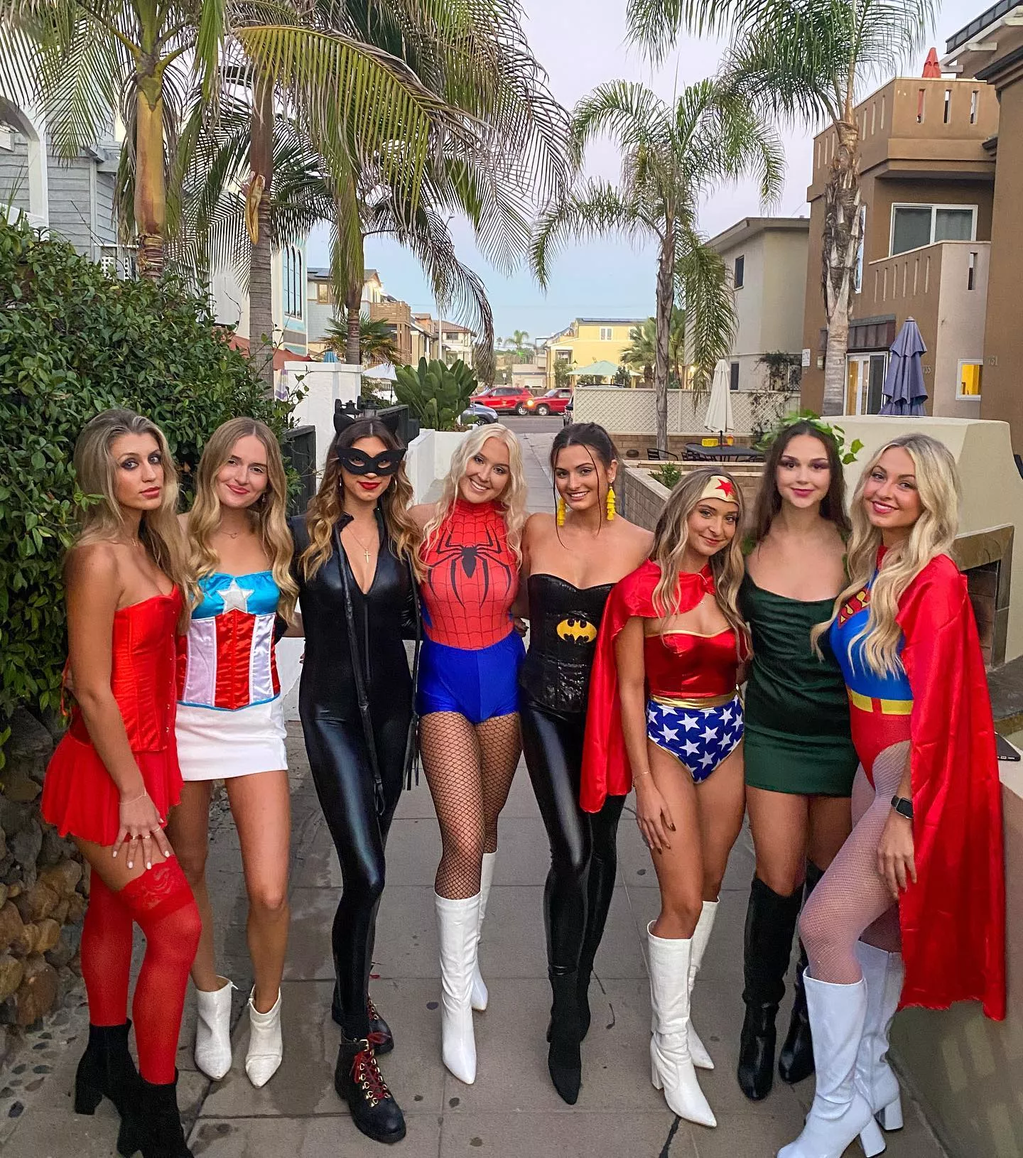 [8] comic characters posted by siimple_code