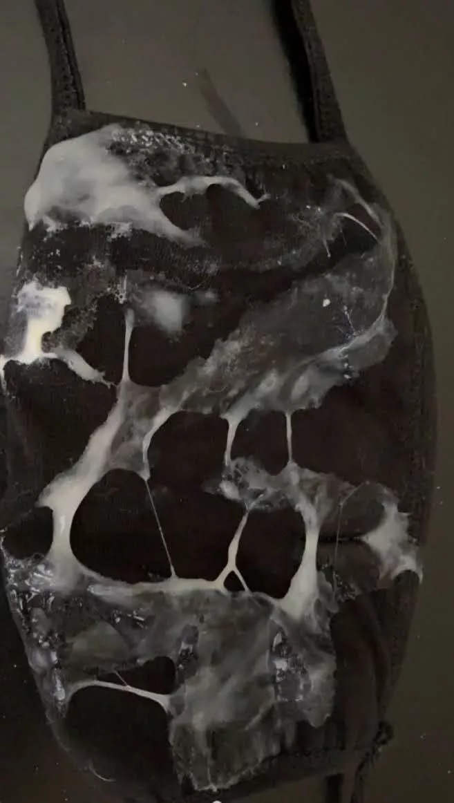 919… I love bustin my huge loads on some face masks 😉 🍆💦💦💦💦💦💦🤤 posted by HornyGayTop