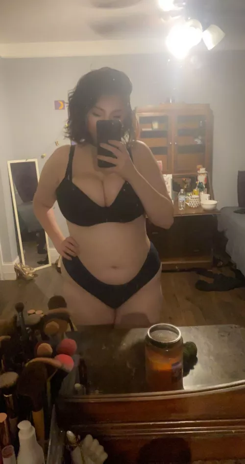 a bit drunk, how are you tonight? by rikkis_feet