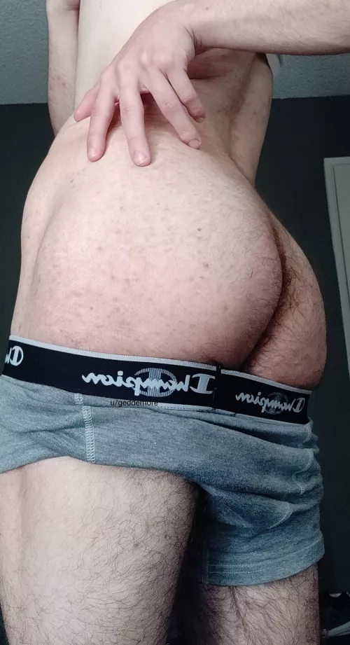 A bit sweaty after morning squats by geddemore