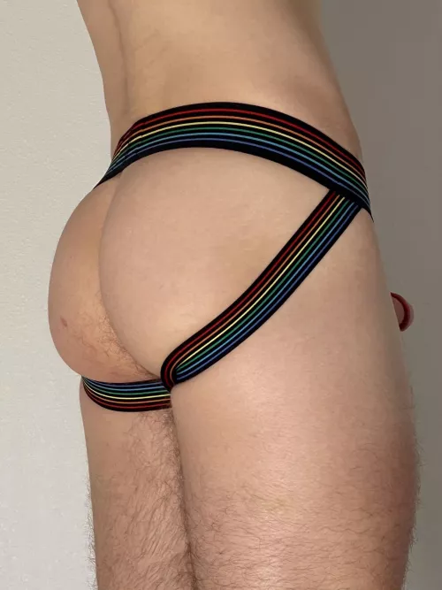 A bit too tight by MysteryManOF